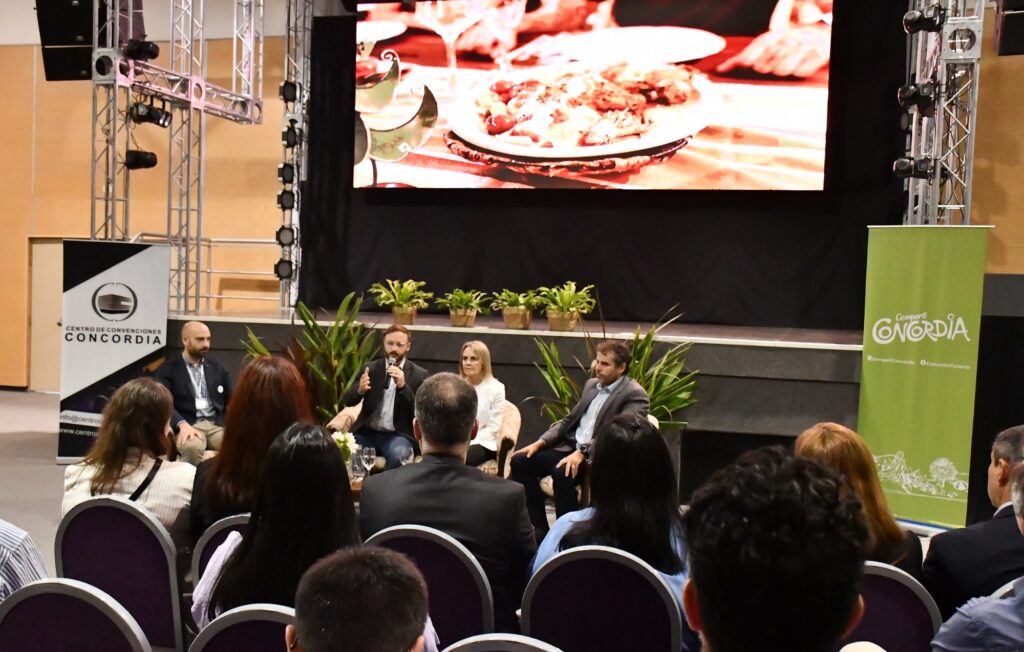 alt="Actores públicos y privados evaluaron el turismo de reuniones en Concordia y trazaron estrategias hacia 2030"