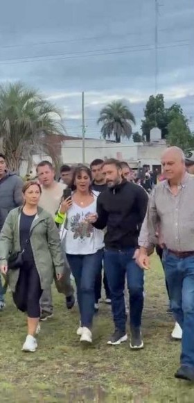 alt="La Justicia ordenó una restricción al intendente Azcué tras los incidentes con la concejal Villalba en la Maratón"
