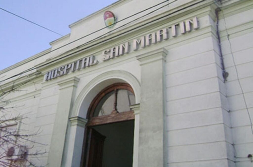 alt="Falleció la joven de 17 años internada en el hospital San Martín de Paraná tras la tragedia en la Autovía 14. Tenía el 95% del cuerpo con quemaduras"