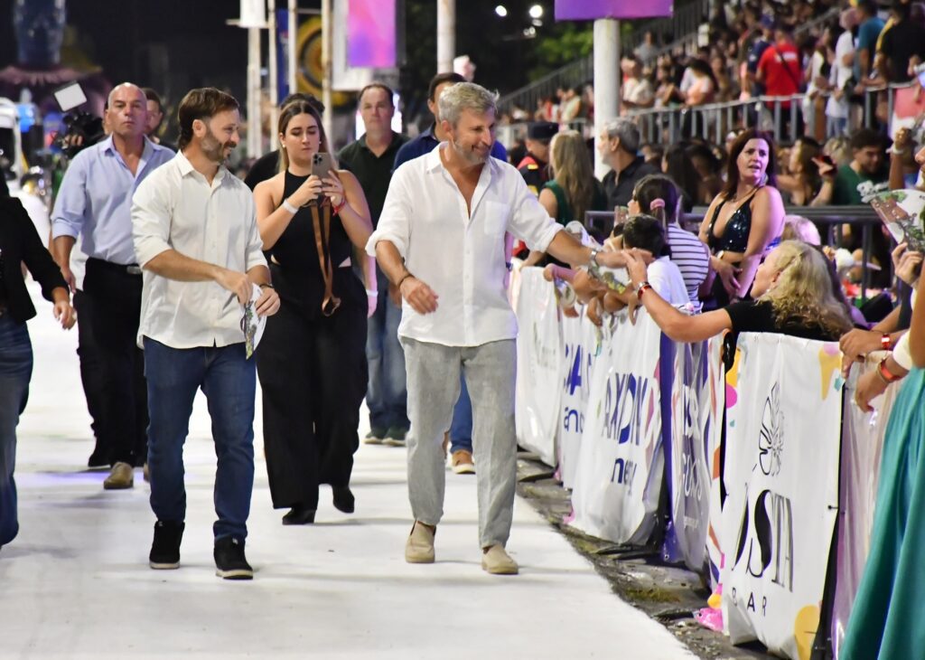 alt="El gobernador valoró la ocupación del 97% durante el Carnaval de Concordia y el fin de semana largo provincial"