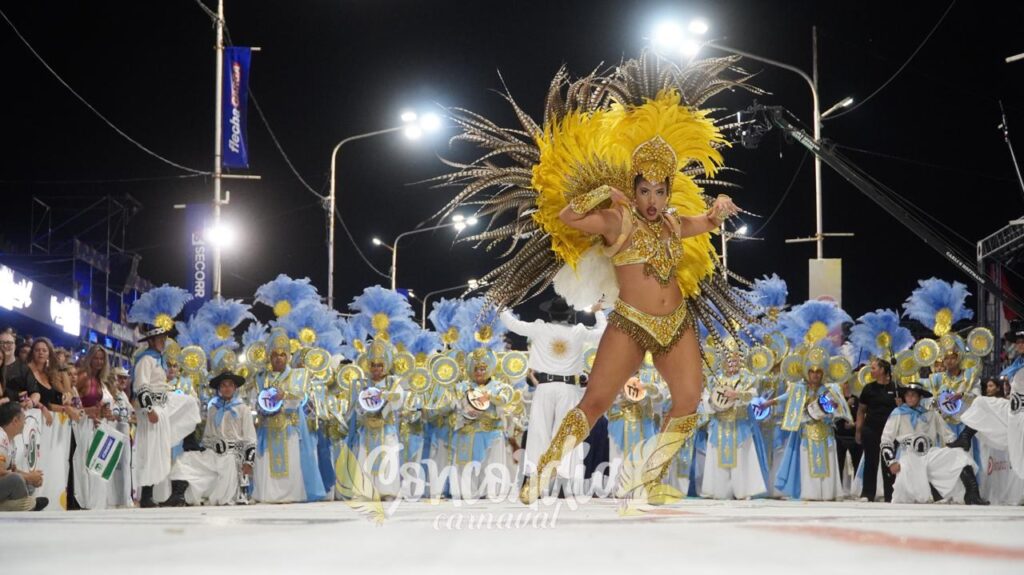 alt="El Carnaval 2026 de Concordia completó su segunda velada con mejoras en el acceso y gran afluencia de público"