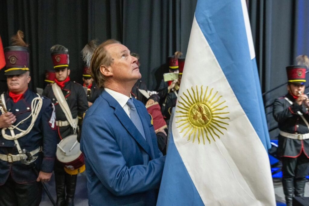 alt="El exgobernador y actual diputado nacional Gustavo Bordet durante la inauguración de uno de los periódos legislativos durante su mandato provincial"