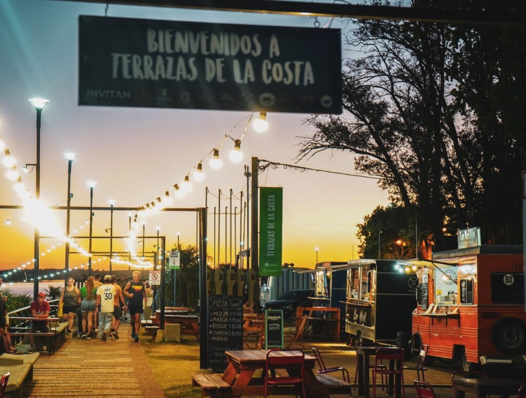 alt="Alta ocupación por el feriado de Carnaval en Entre Ríos y extensa agenda en Concordia"