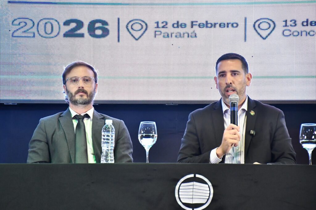 alt="El intendente de Concordia, Francisco Azcué, y el presidente del Consejo General de Educación, Carlos Cuenca"