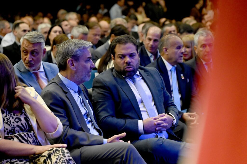 alt="Los ministros Fabián Boleas y Manuel Troncoso"