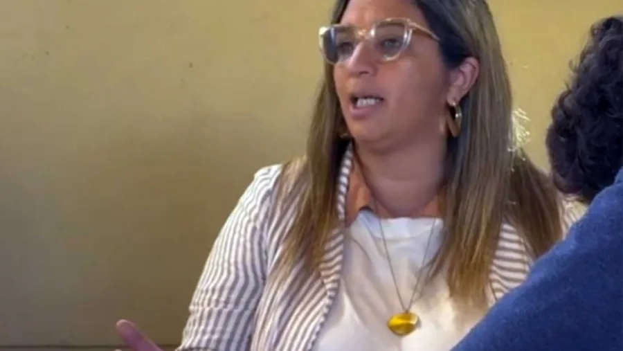 alt="Silvina Murúa en declaraciones sobre el caso de imputados por fraude en comedores escolares de Concordia"